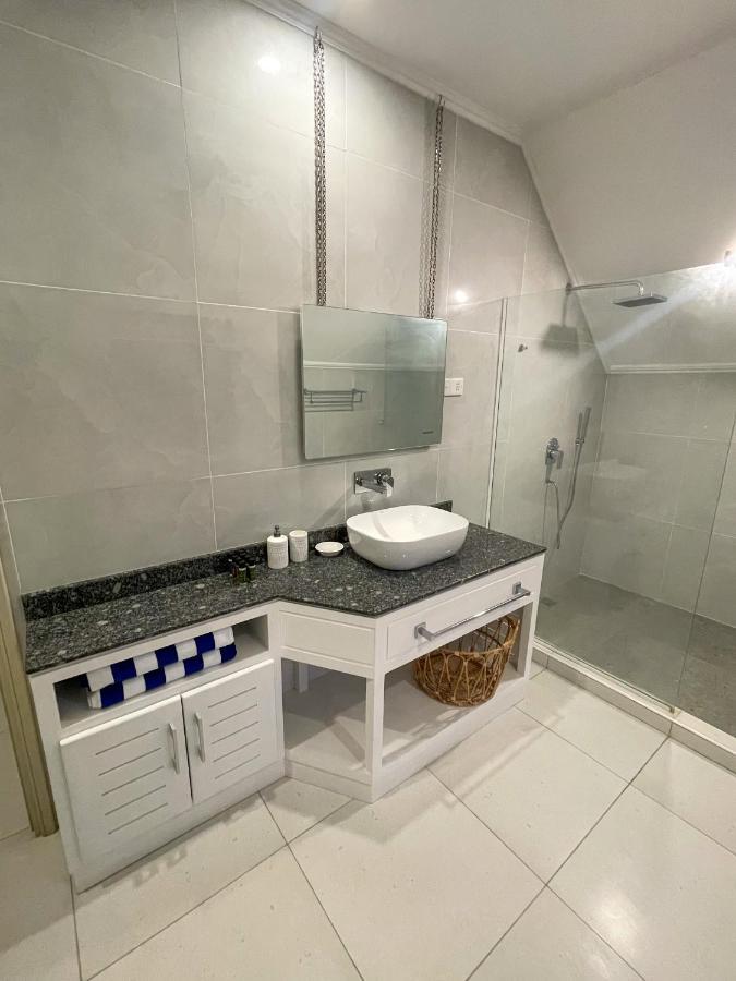 Nautilus Apartments アンス・ロワイヤル エクステリア 写真
